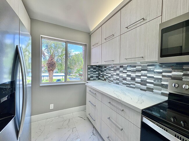 Building Photo - 340 NW 67th St