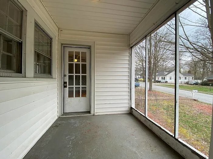 Building Photo - 408 Spring St