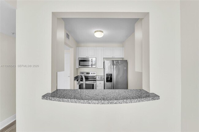 Building Photo - 900 SW 8th St