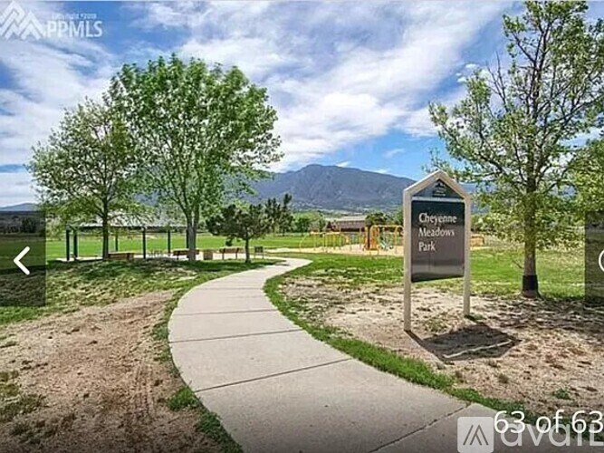 Building Photo - 3815 Josephine Heights