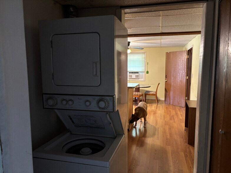 Building Photo - 142 Townsend Ct