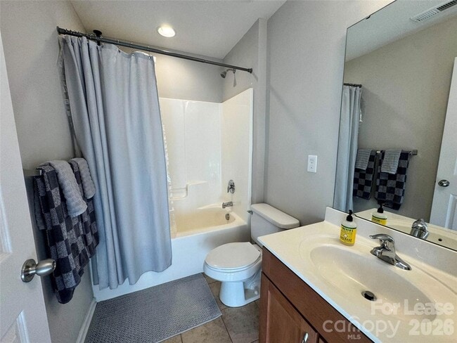 Building Photo - 280 W Bland St