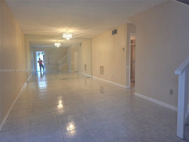 Building Photo - 4586 SW 139th Ct