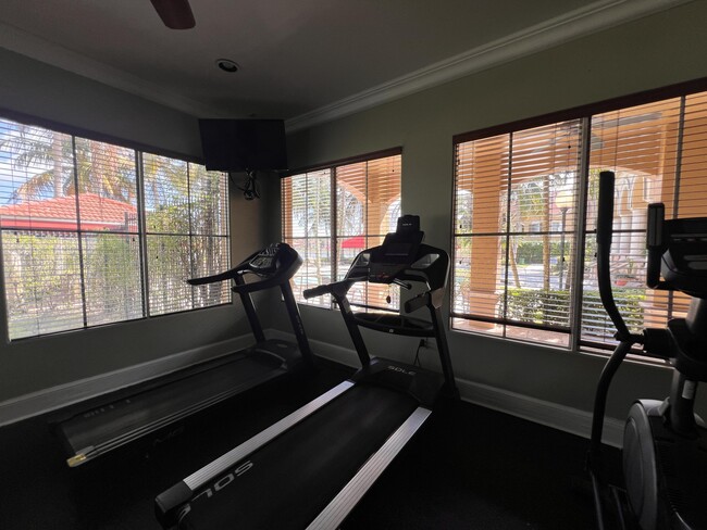 Building Photo - 4241 San Marino Blvd