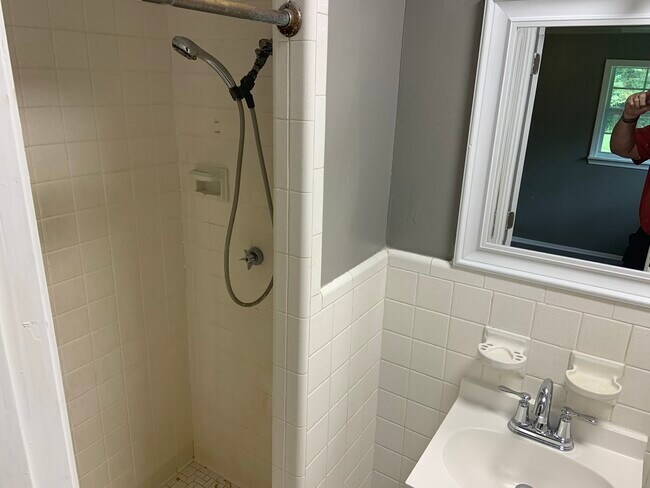 Building Photo - 1130 N 13th Ave