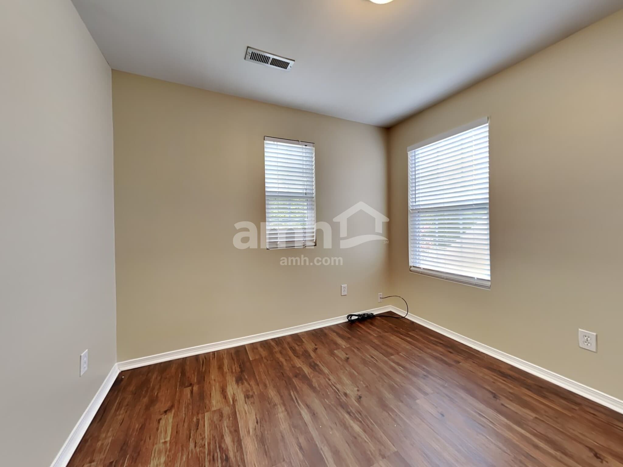 Building Photo - 8859 Arbor Glen Dr