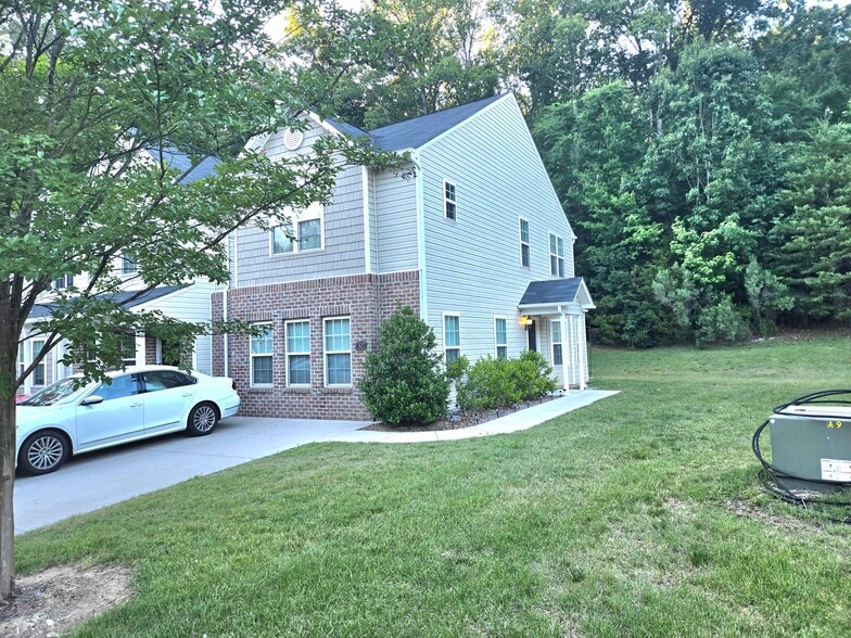 Building Photo - 6522 Ashebrooke Dr