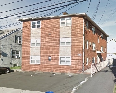Primary Photo - 69-71 Magnolia St