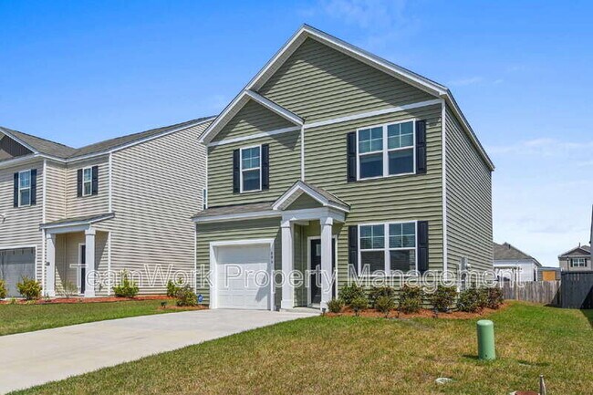 Building Photo - 806 Lilyford Ln