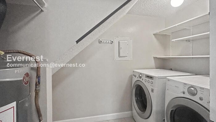 Building Photo - 900 Taulbee Ln