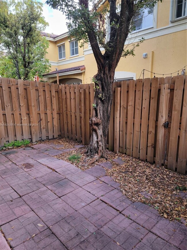 Building Photo - 8463 NW 107th Path