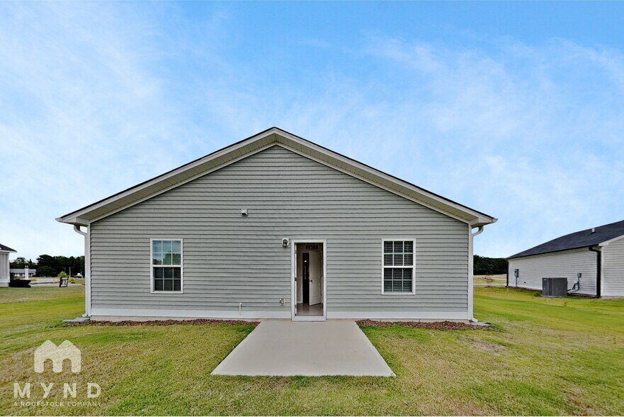 Building Photo - 6823 Hardwick Ln