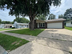 Building Photo - Home Sweet Home — 3 Bedroom with 2-Car Garage