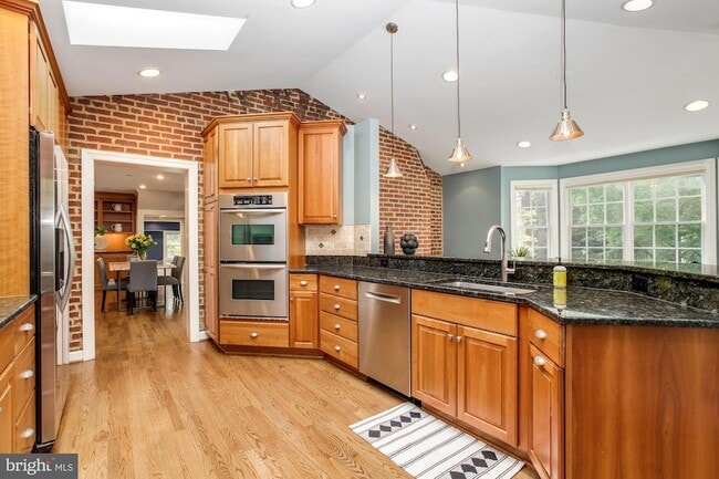 Building Photo - 3233 Stephenson Pl NW