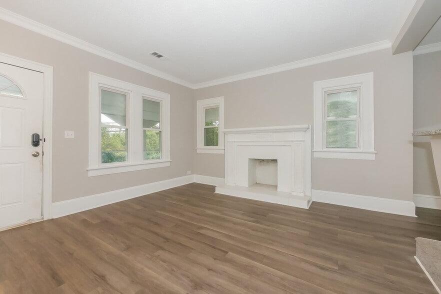 Building Photo - 980 North Ave