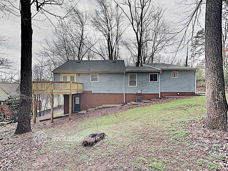 Building Photo - 5160 Legendary Ln