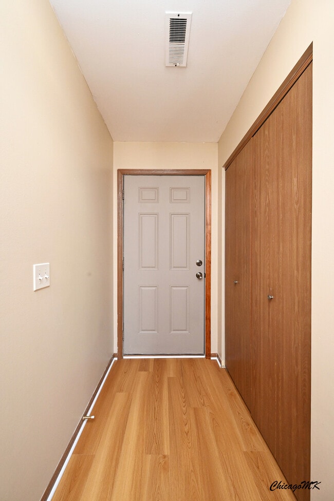 Building Photo - 340 Woodridge Cir