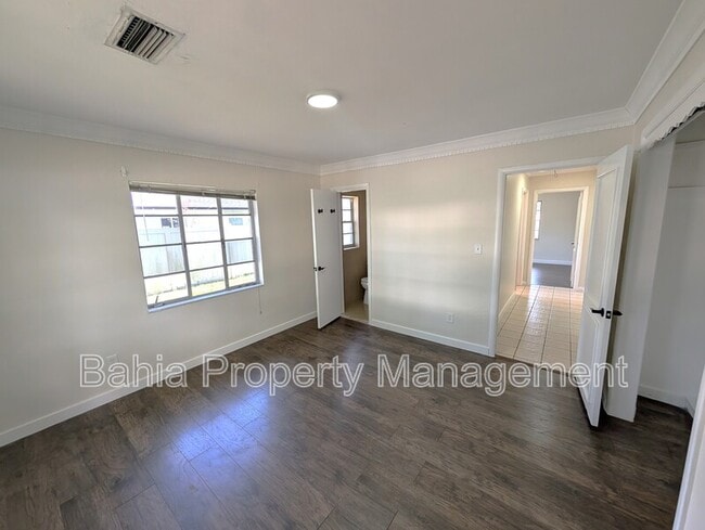 Building Photo - 808 N Mac Dill Ave