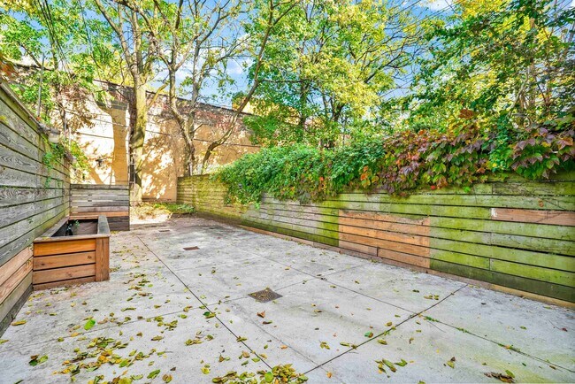 Building Photo - 461 Prospect Ave