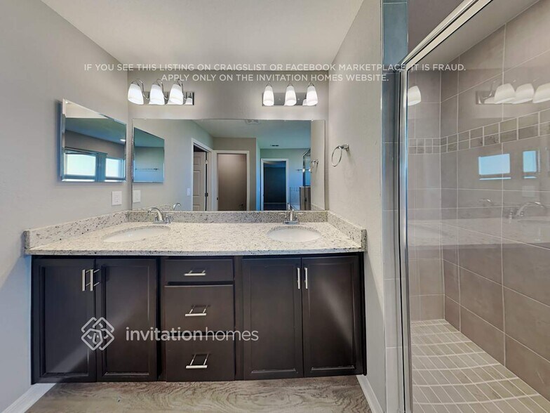 Building Photo - 3922 Willow Ridge Dr