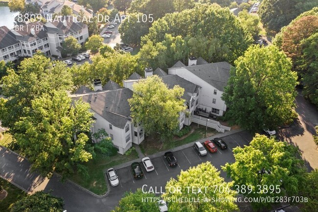 Building Photo - Lake Front Community