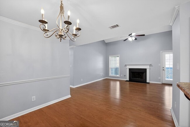 Building Photo - 3921 Riverlook Pkwy SE