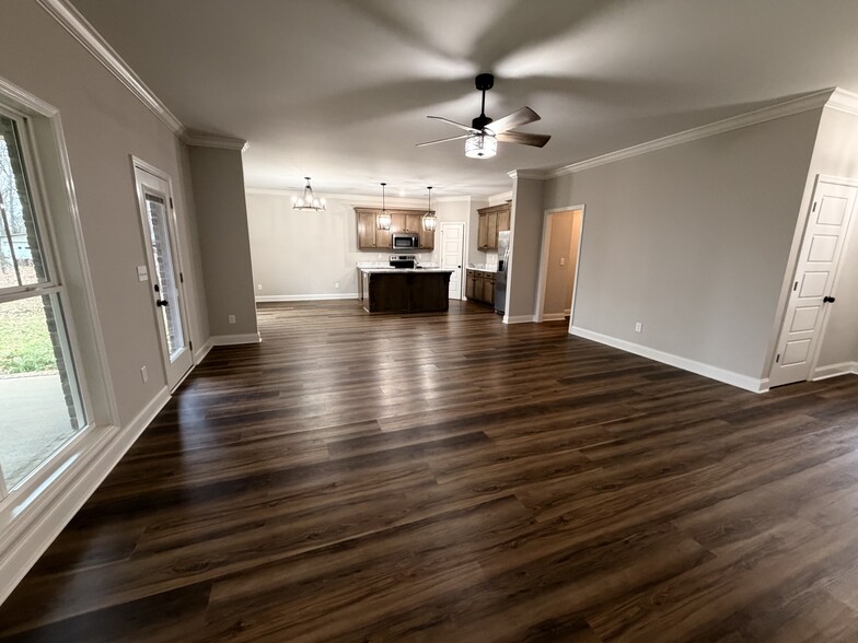 Building Photo - 10515 Wall Triana Hwy