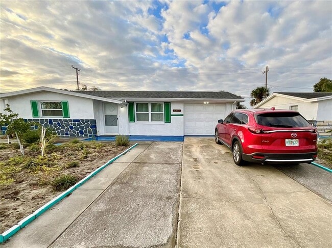 Building Photo - 4810 Flora Ave