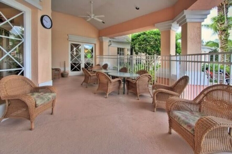 Building Photo - 8107 Coconut Pl