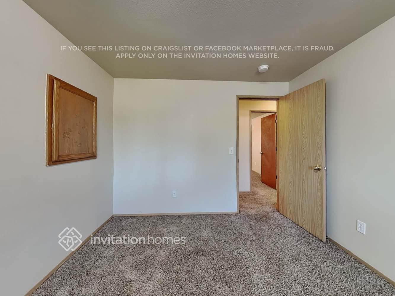 Building Photo - 14904 Woodland Ave E