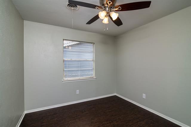 Building Photo - 3933 Stanley Ave