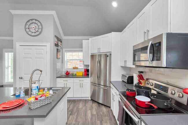 Building Photo - 2615 Arbor St