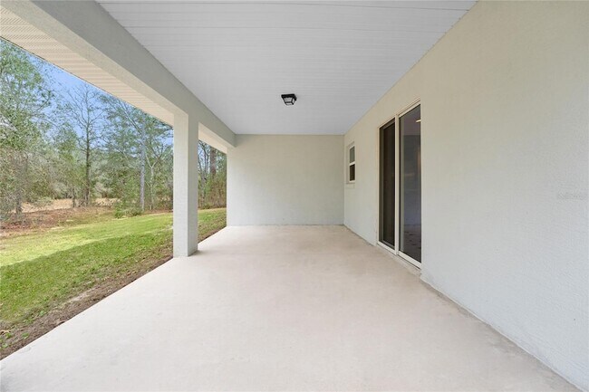 Building Photo - 9461 N Sandree Dr