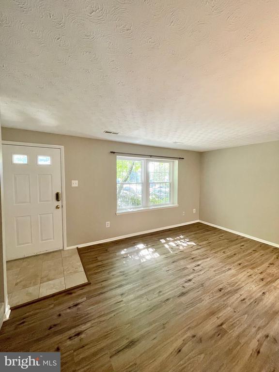 Building Photo - 1602 Harvest Green Ct