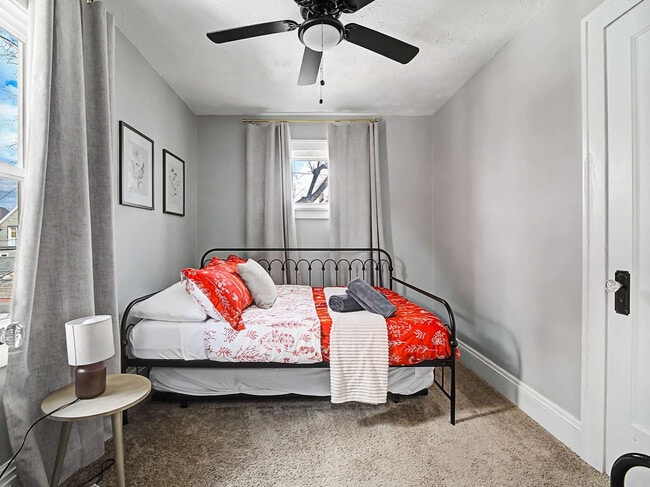 Building Photo - 3457 W 128th St