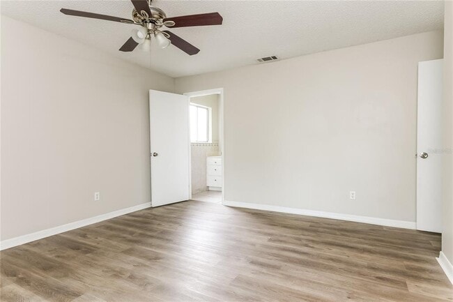 Building Photo - 1517 Colony Ave