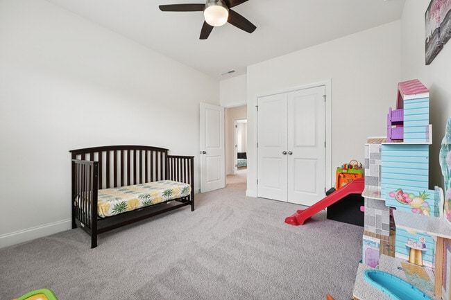 Building Photo - 200 Cloud Berry Ln