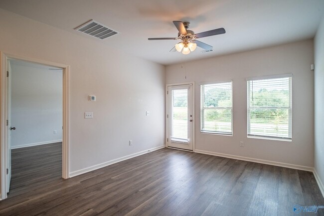 Building Photo - 217 Bay Pine Dr