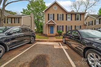Building Photo - 3142 Driftwood Dr