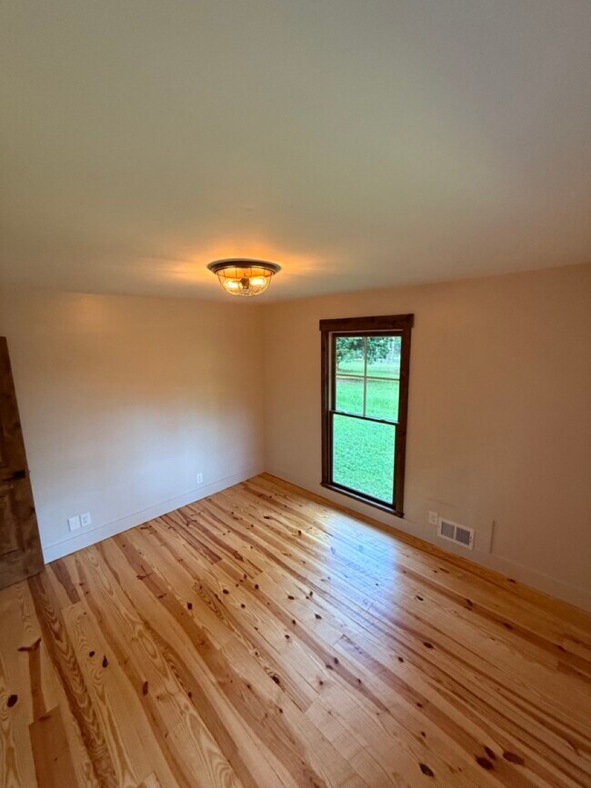 Building Photo - 233 Ranchwood Trail