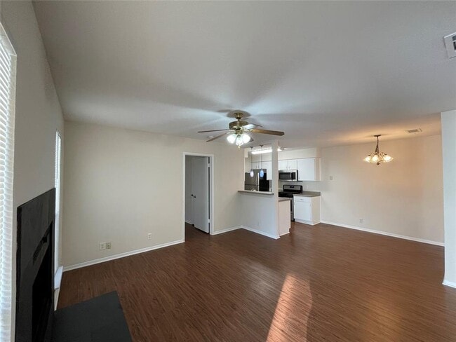 Building Photo - 407 Parkhill Cove