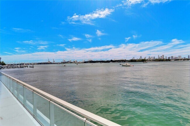 Building Photo - 1200 West Ave