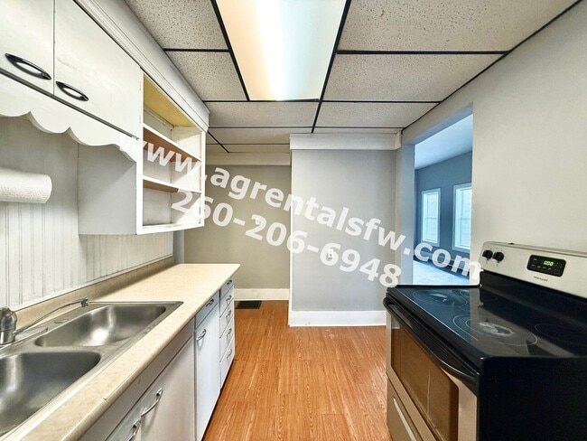 Building Photo - 209 S West St