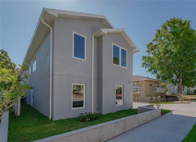 Building Photo - 310 Hibiscus St