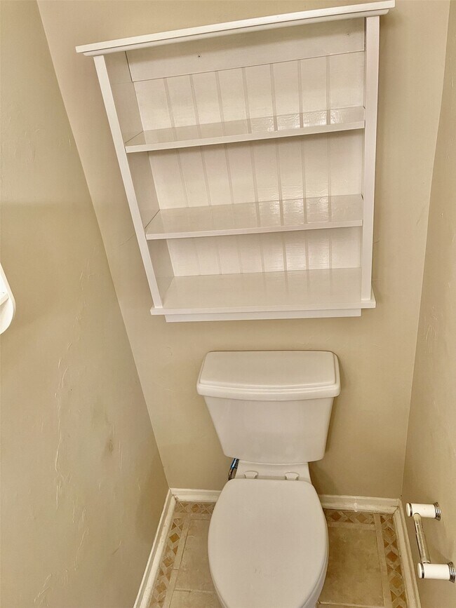 Building Photo - 2711 Grants Lake Blvd