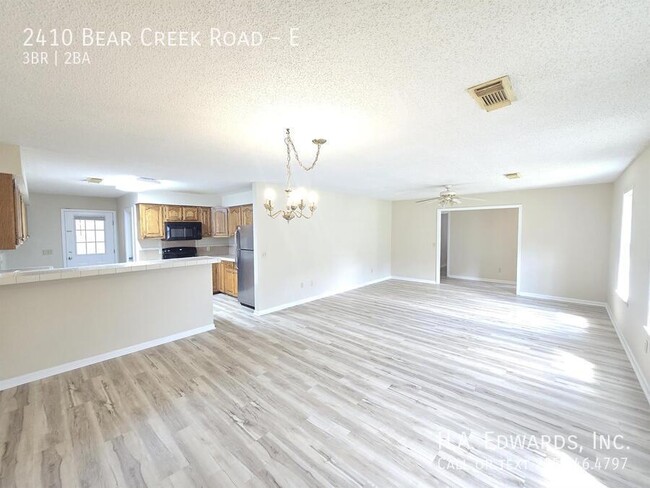 Building Photo - 2410 Bear Creek Rd