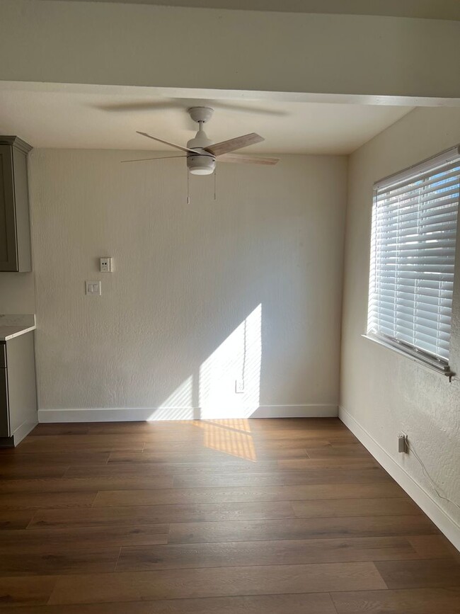 Building Photo - Two Bedroom Condo for Rent in Vacaville