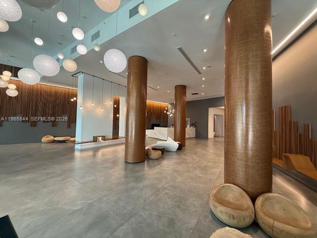 Building Photo - 350 S Miami Ave