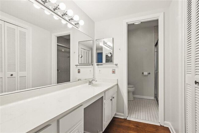 Building Photo - 75 Montre Square NW