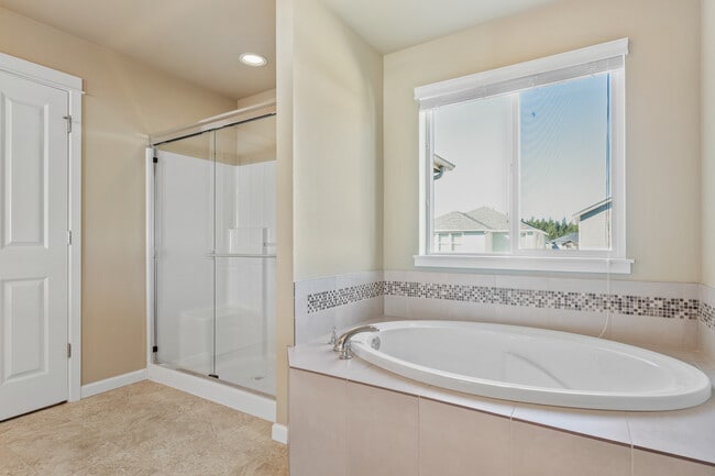 Building Photo - 18705 139th St E